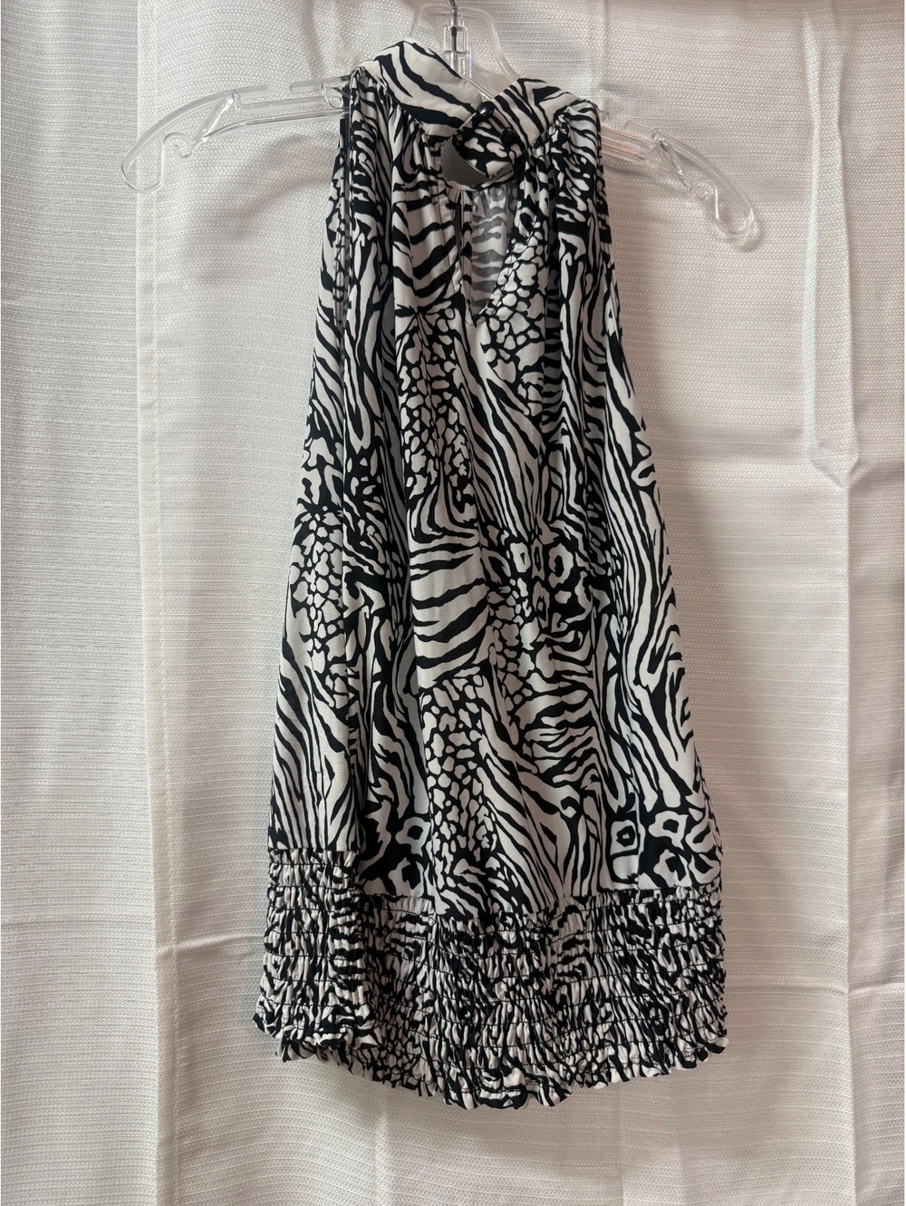Essentials by Milano Women's Black and White Animal Print Halter Top Medium